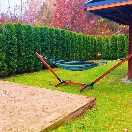 Feriehus Caloroczny, Drewniany Przy Lesie